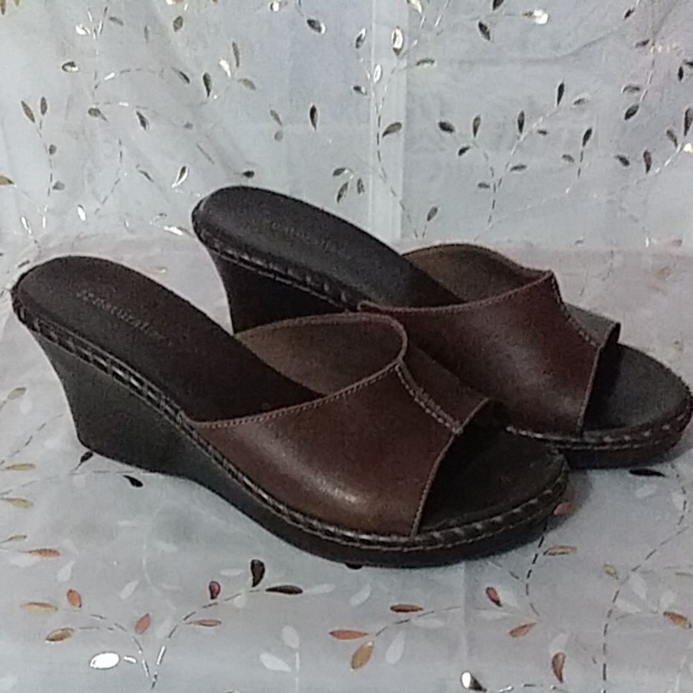 Naturalizer Chocolate leather mule